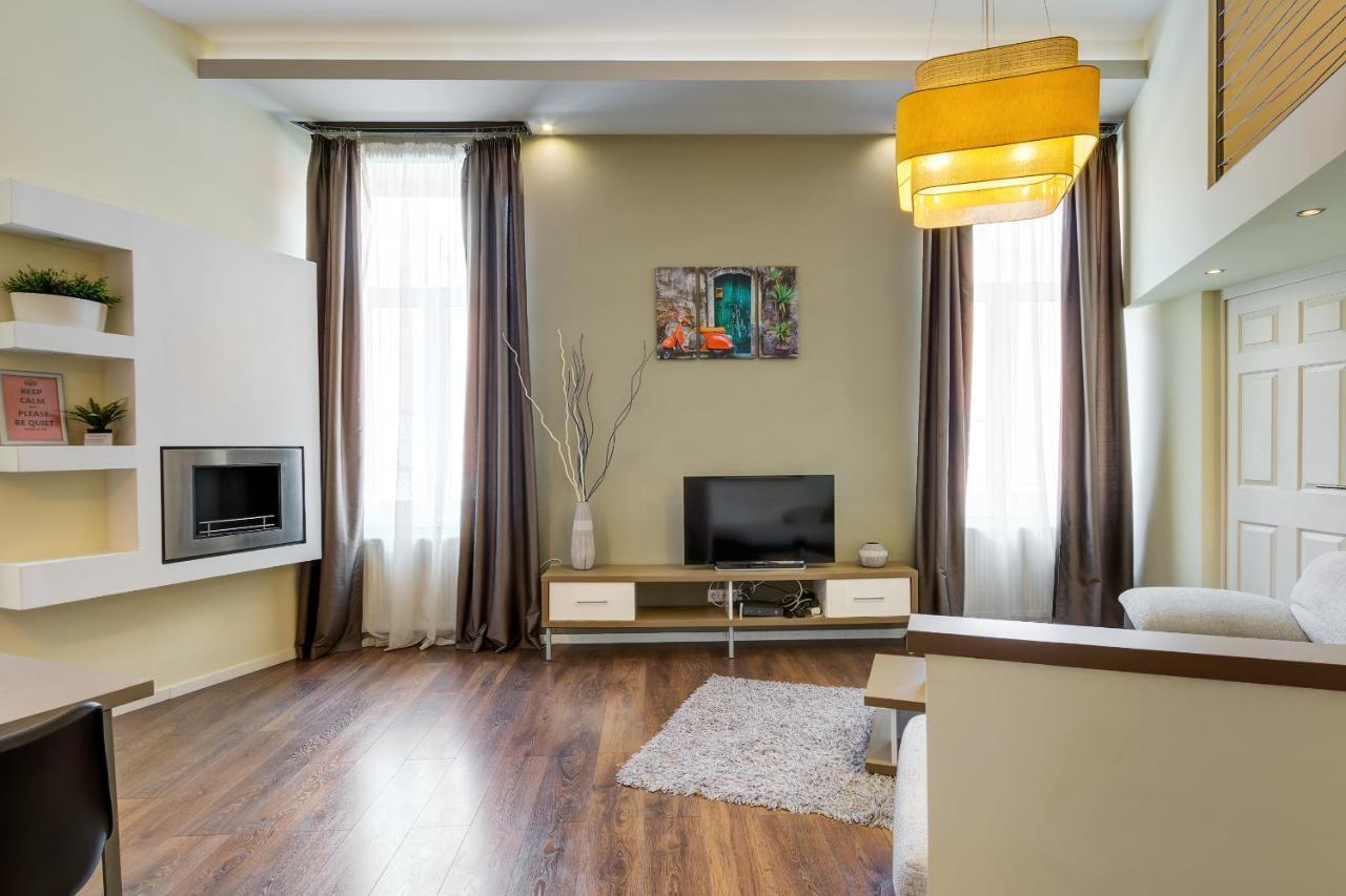 Spacious & Stylish Apartment In Downtown Βουδαπέστη Εξωτερικό φωτογραφία