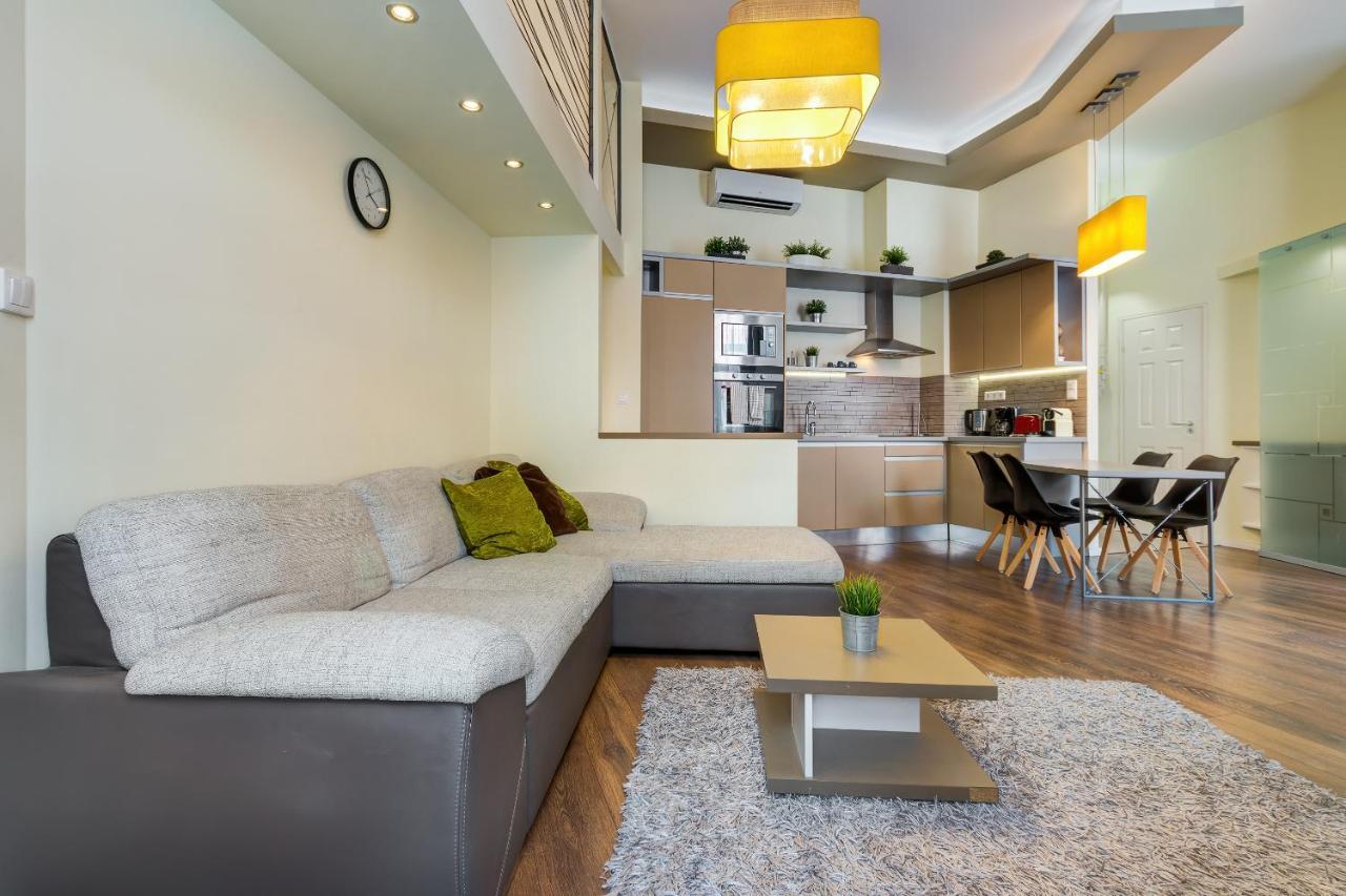 Spacious & Stylish Apartment In Downtown Βουδαπέστη Εξωτερικό φωτογραφία