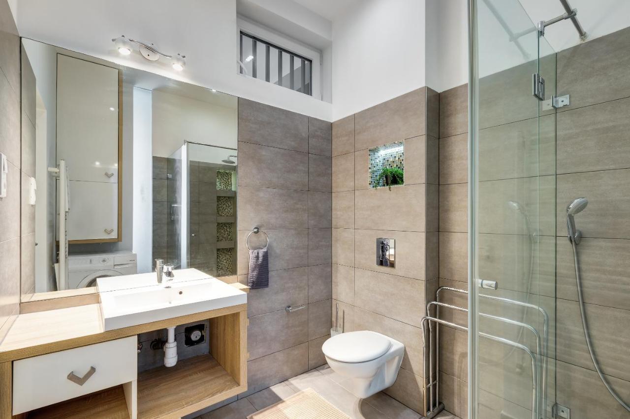 Spacious & Stylish Apartment In Downtown Βουδαπέστη Εξωτερικό φωτογραφία